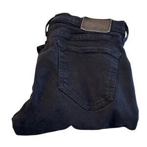 True Religion HALLE- mid rise- size 26 EUC